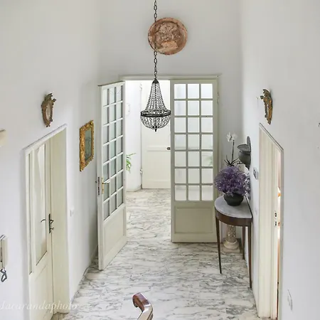 بيت للعطل Domus Lilia
